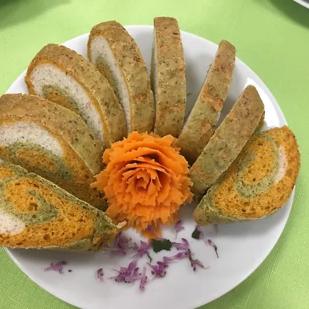 Πανσιόν V Zalesi 3*